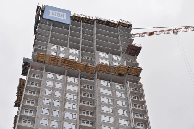 Repin Towers — стильные дома с круглыми окнами и продуманными планировками на ВИЗе. В составе квартала строится детский сад, а рядом уже введена реконструированная школа № 41 | Источник: «Атомстройкомплекс»