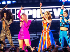 Долгожданное возвращение Spice Girls обернулось провалом: детали первого за 7 лет концерта группы