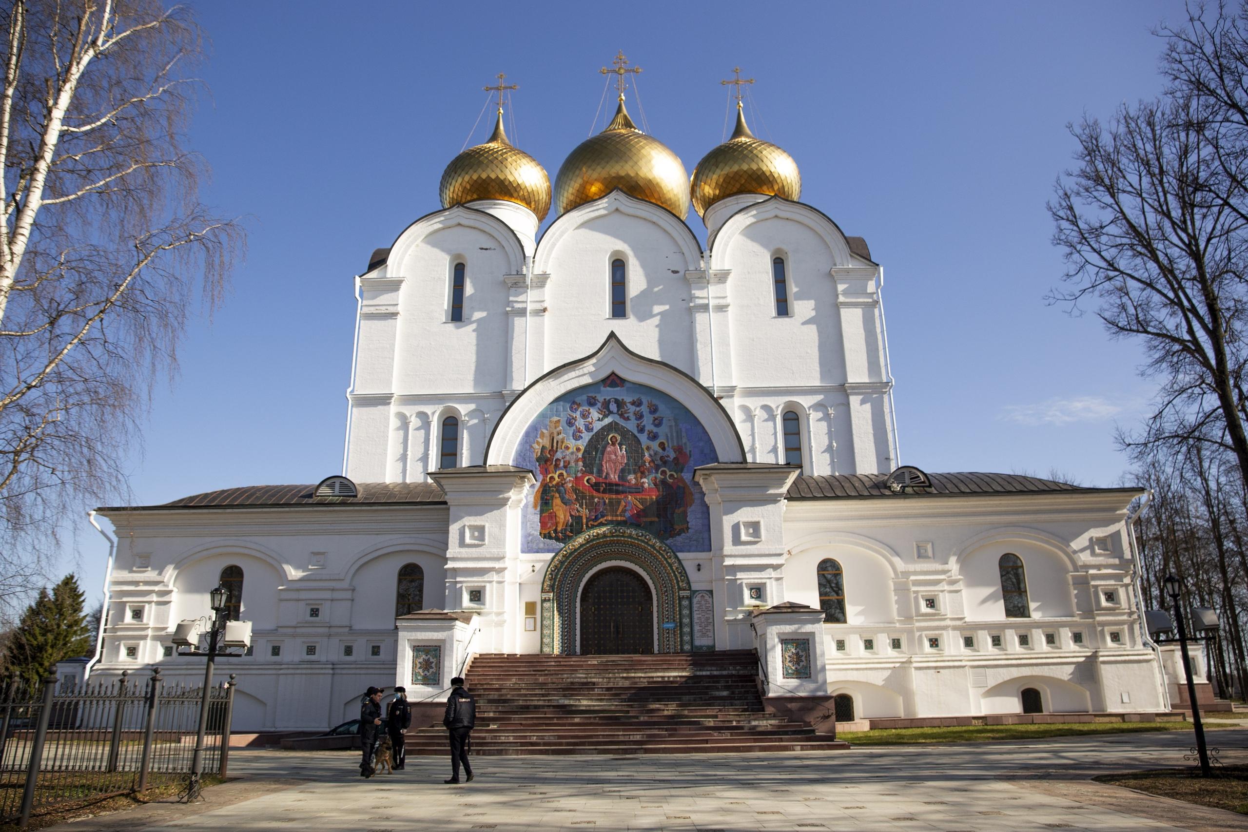 Как и какие храмы работают в Ярославле сейчас, в период карантина из-за  коронавируса: расписание работы храмов Ярославля во время самоизоляции |  коронавирус в Ярославле последние новости - 14 апреля 2020 - 76.ру