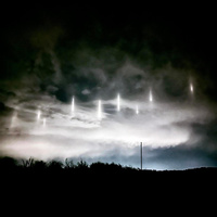 В ночном небе над Японией заметили 9 «световых мечей»: что это за явление?