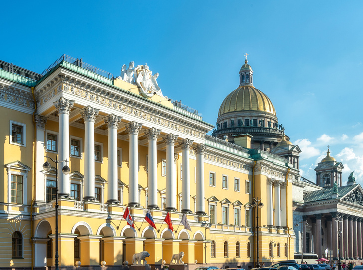 Белые ночи ждут: едем в Four Seasons Hotel Lion Palace St. Petersburg этим летом