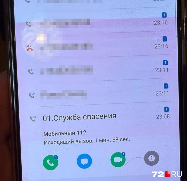 Тимур несколько раз звонил в скорую помощь с просьбой помочь ребенку. И когда не дождался, принял решение везти малышку в местную больницу  | Источник: Анастасия Малышкина / 72.RU 