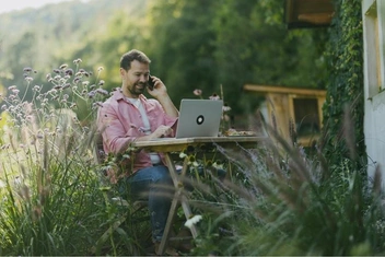 Микропереключения: как зумеры придумали новый способ оставаться в ресурсе