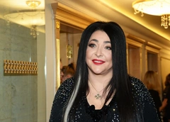 Лолита: «Мама просит не нервничать, она Диму любила»
