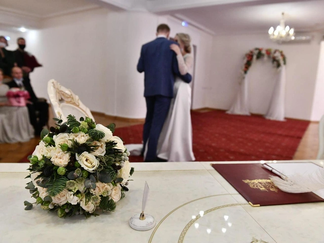 Всё больше пар на Южном Урале выбирают для свадьбы даты с символическим значением | Источник: Дмитрий Емельянов / E1.RU