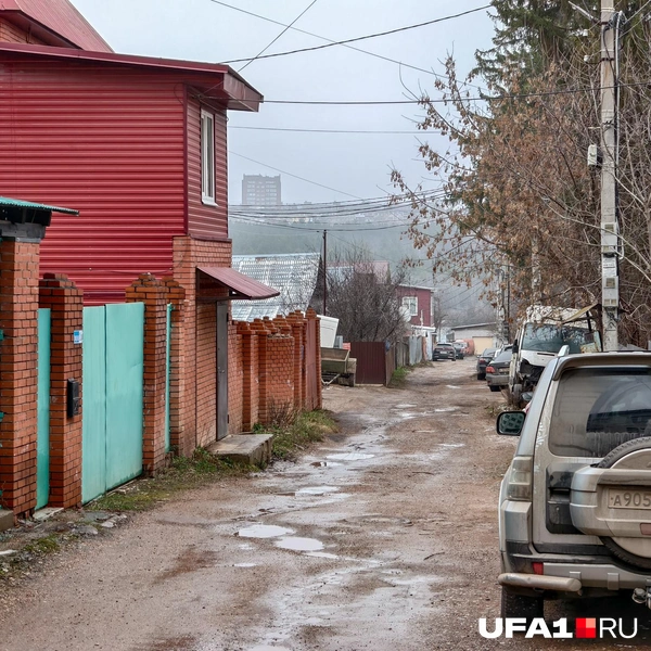 Некоторые дома отделаны сайдингом | Источник: Булат Салихов / UFA1.RU