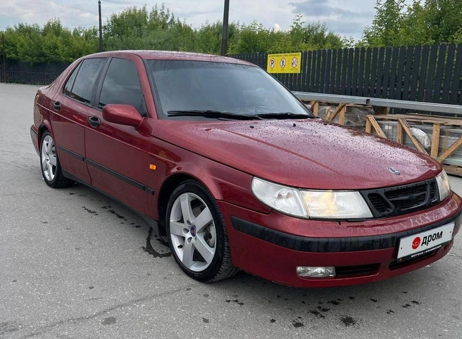 Saab — в прошлом известная шведская марка. Этой модели 26 лет. | Источник: Drom.ru