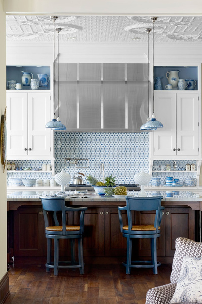 Синий фартук на кухне: 20 примеров | myDecor