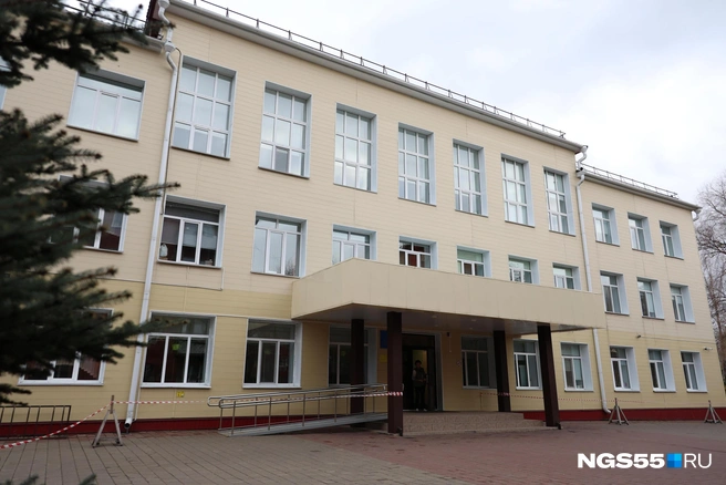 В школу принимают только по итогам вступительных экзаменов | Источник: Евгений Софийчук / NGS55.RU