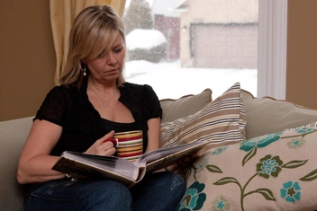 «Мог ли мой дед, советский семьянин-работяга, быть педофилом? Прошло 24 года, я все еще не понимаю»