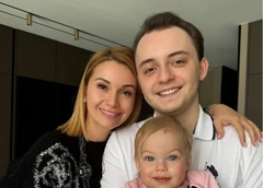 Ольга Орлова рассказала, справилась бы с дочкой без помощников и ответила, на чьи деньги живет сын-выпускник