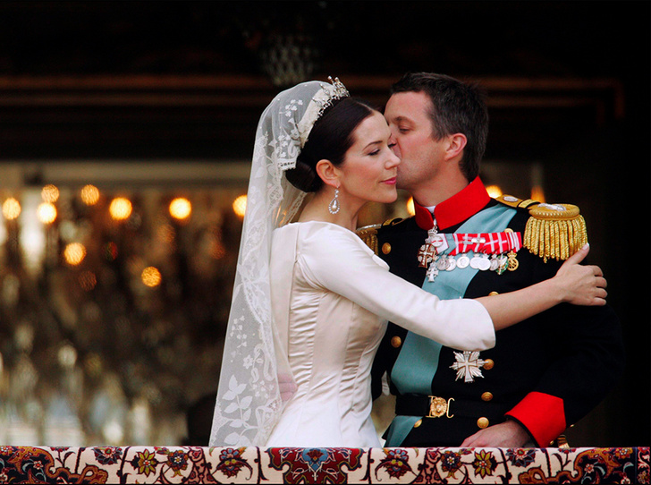 Невеста на свадьбе изменяет жениху: смотреть русское порно видео бесплатно