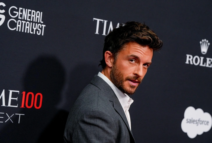 Джонатан Бейли