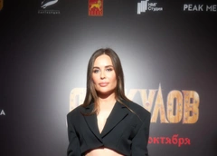 Михалкова скучает по «Уральским пельменям»: «Когда ты в коллективе — все стабильно. Есть гример, организатор»