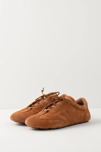 Вне офиса: как деловой стиль стал частью повседневной моды и культуры