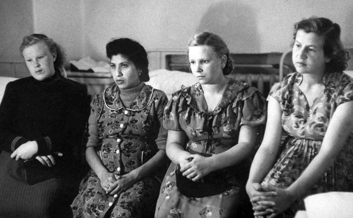 Что носили беременные в Советском Союзе: 10 честных фото