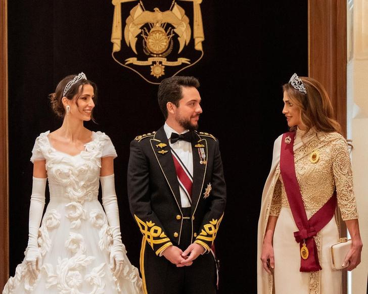 Королева Рания станет бабушкой: наследный принц Иордании Хусейн и принцесса Раджва ожидают наследника