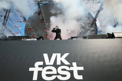 Петербургский VK Fest–2026: t.A.T.u., Дора, Слава КПСС