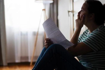 «Бывший муж сначала отсудил младшую дочь, а теперь хочет забрать у меня все имущество»