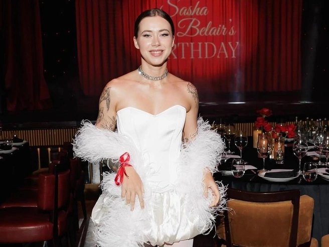 Саша Митрошина сначала признала вину полностью, но позже дала заднюю | Источник: alexandramitroshina / Instagram (экстремистская организация, деятельность запрещена на территории РФ)