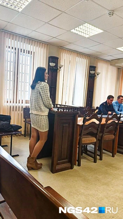 Наталья Гофман в суде выступила в защиту мужа | Источник: Елена Денисова / NGS42.RU