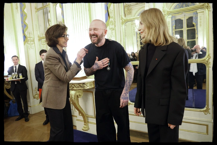 Демна стал кавалером Ордена искусств Франции | Источник: ALAIN GUIZARD / BESTIMAGE