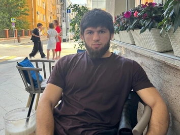 В Махачкале совершено нападение на бойца ММА Тимура Хизриева — в него стреляли 10 раз