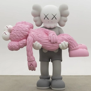 KAWS стал первым художником-резидентом Uniqlo: что нужно значит про сотрудничество с «ушами» и «крестами»
