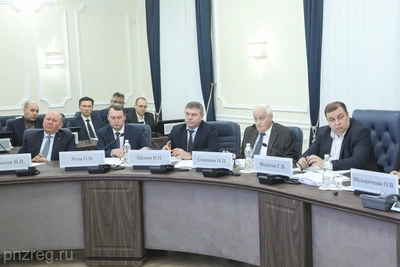 Губернатор призвал к интенсивной работе по развитию территорий