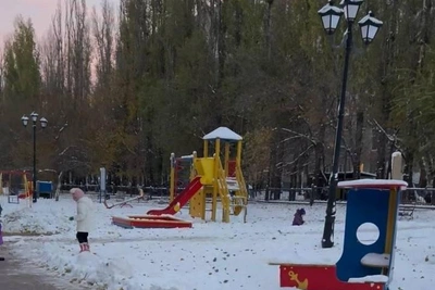В Саратове демонтировали детскую площадку, жители возмущены