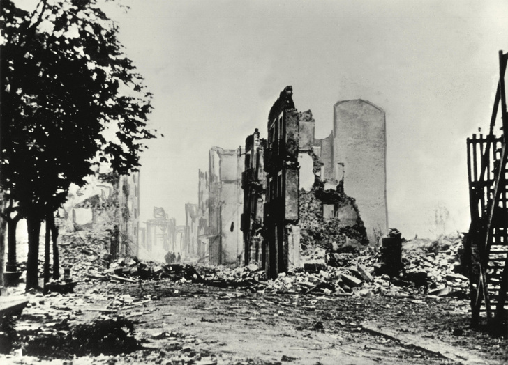 Город под бомбами: история и 10 деталей самой известной антивоенной картины Пабло Пикассо