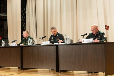 Командующему ВО Росгвардии вручили личный штандарт