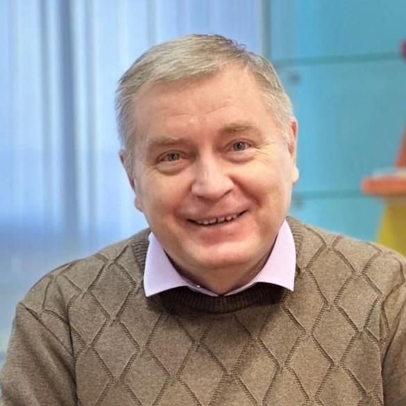 <p>Сергей Яковлев </p>