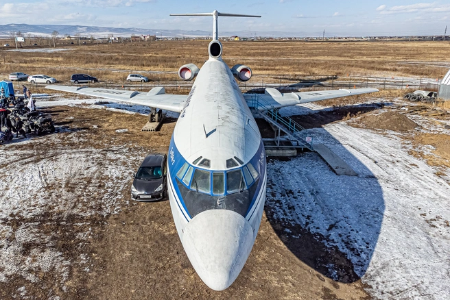 Списанный Ту-154б-2 на стоянке в Чите | Источник: Олег Фёдоров / CHITA.RU