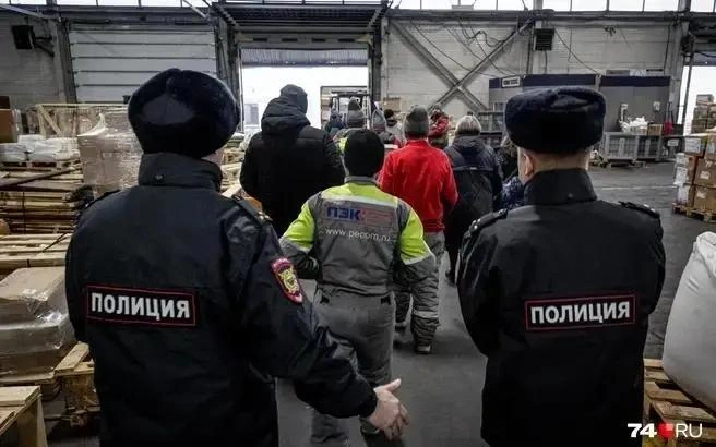 Обычно за одного иностранца владельцам квартир платят 1-2 тысячи рублей | Источник: Наталья Лапцевич / 74.RU