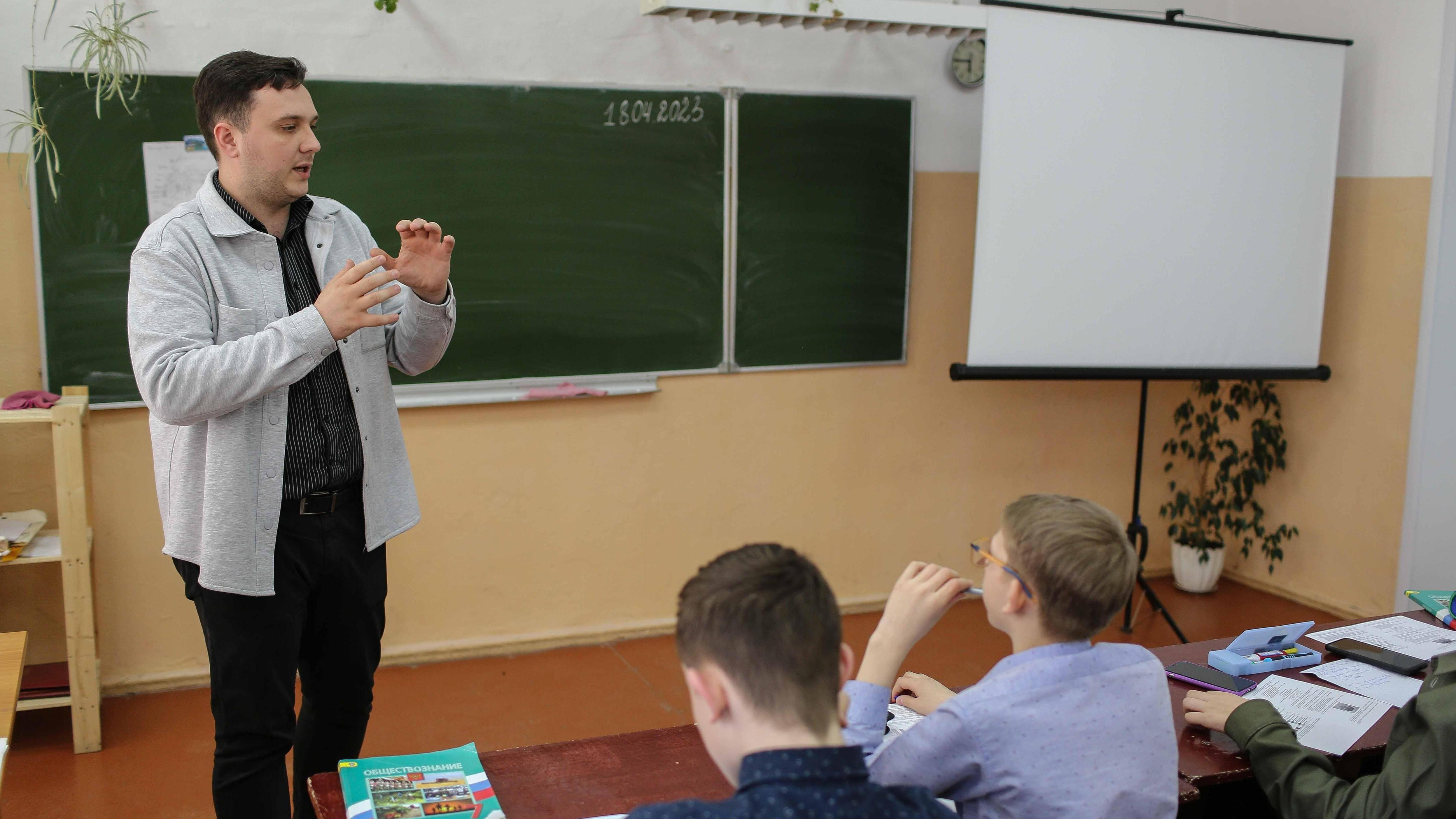 Еще больше уроков? В Госдуме заговорили о появлении новой дисциплины в школах