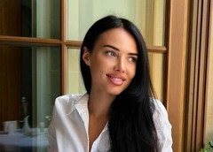 «Как реагируете на то, что она сопровождает женатых мужчин?»: мама Тимати снова обсуждает Настю Решетову