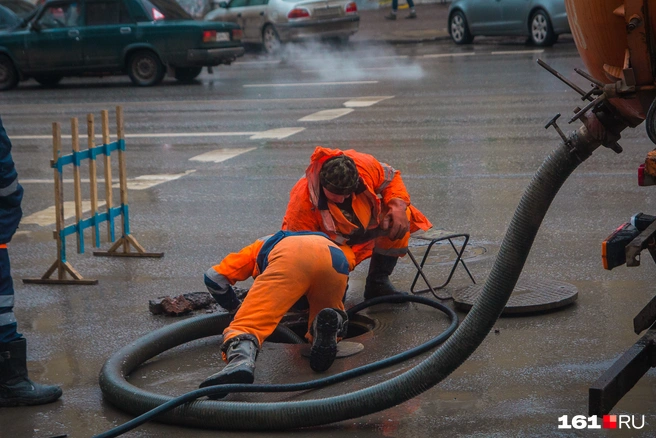 Жители Заоёзрного в Кургане жалуются на проблемы с канализацией | Источник: Александр Подопригора / 161.RU