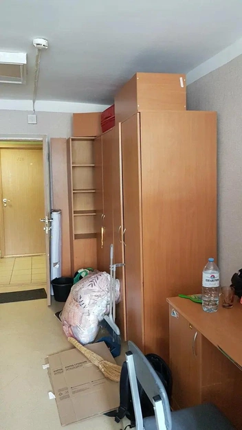 В одной комнате — несколько шкафов | Источник: Артем Анисимов / «Яндекс Карты»