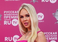 Погребняк: «Во время беременности хейтили и после… Пишете гадости, что я не рожала, ребенок — постанова»