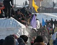 «Снежный городок» штурмовали три раза | ngs24.ru