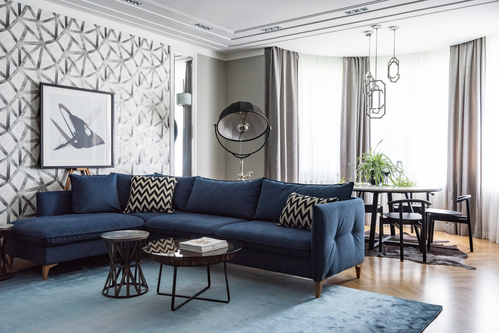 Синий диван в интерьере: советы по выбору и лучшие варианты сочетаний + 60 фото - Дом пластиковыеокнавтольятти.рф