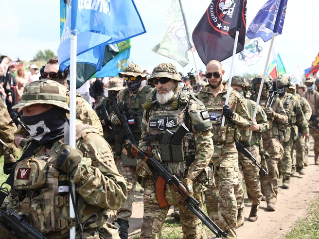 Прошёл парад участников специальной военной операции | Источник: Александр Ощепков / NGS.RU