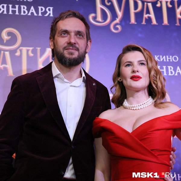 Анна Цуканова-Котт вместе с супругом | Источник: Артем Устюжанин / MSK1.RU