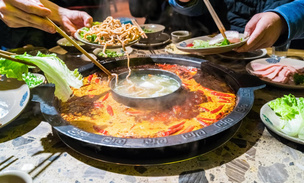 Задать жару: история и рецепт хого — китайского блюда, которое готовят в самоваре