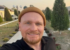 Башаров отрицает, что злорадствовал над онкобольным Сафроновым: «Отец умер от рака у меня на руках. Это мука»