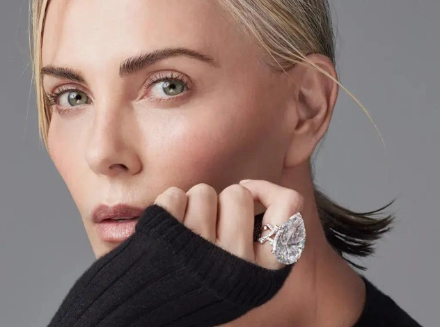 «J'Adore Dior» теперь звучит по-новому: Шарлиз Терон стала лицом Dior Joaillerie