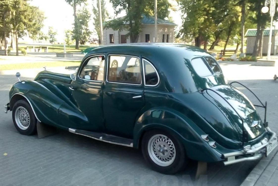   :    BMW 1950    900  
