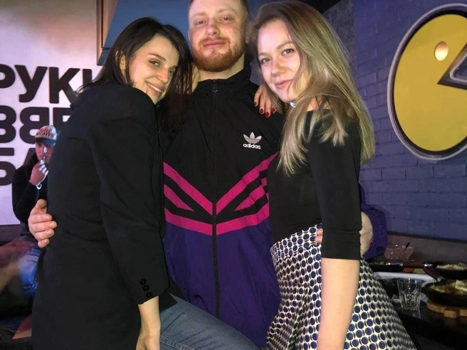 Ксения и Алексей познакомились во время съемок | Источник: ksksenyaaa / Instagram.com*