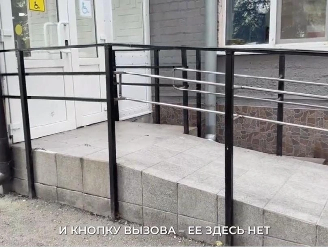 Серьезные нарекания вызвали большие очереди на приём | Источник: Павел Малков / MAX
